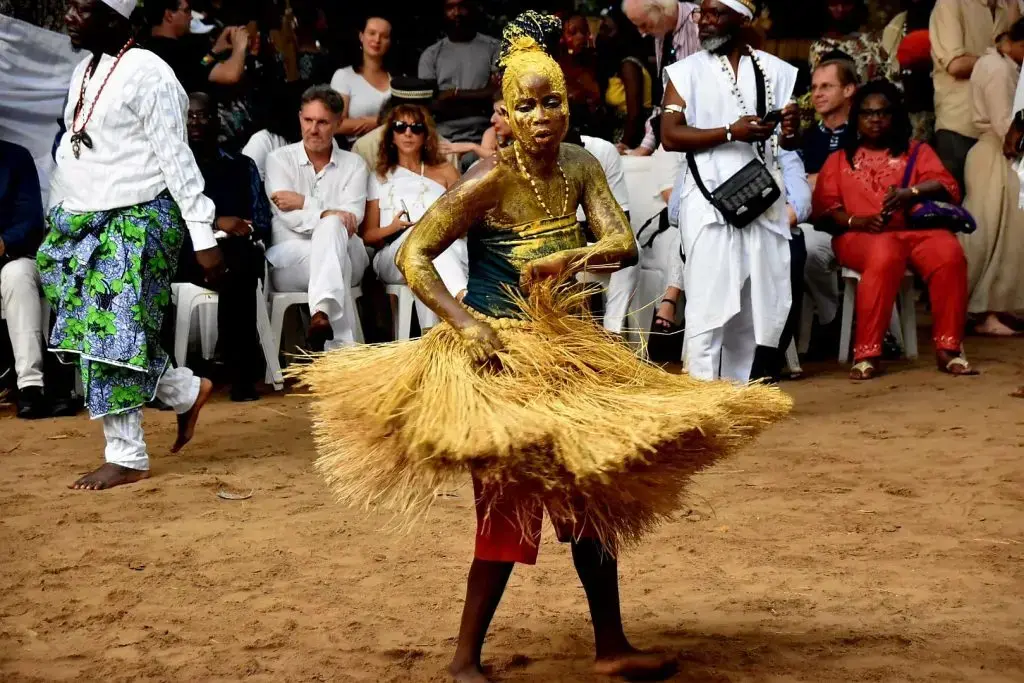 Descoperă Africa autentică la Festivalul Voodoo din Benin, Togo și Ghana