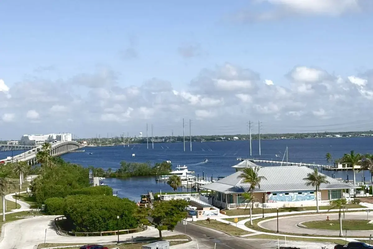 Descoperirea bijuteriei ascunse din Florida