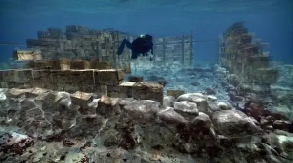 Descoperit cel mai vechi oraș scufundat din lume sub apele Mediteranei