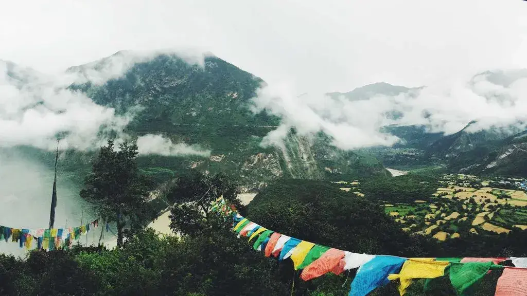 Îmbunătăţirea turismului în destinaţiile în scădere
