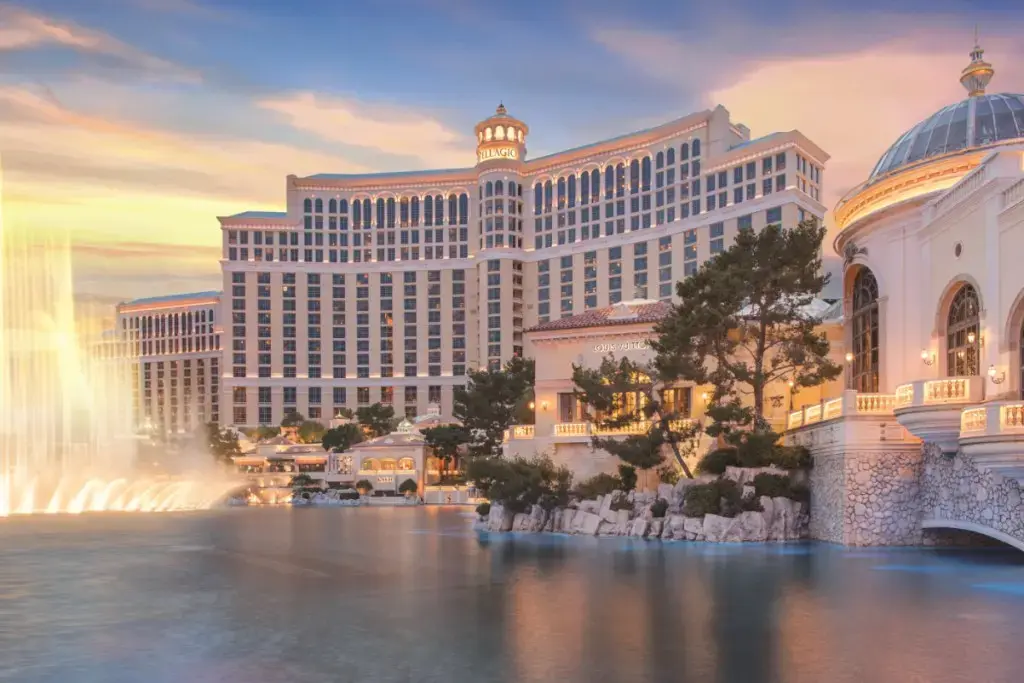 MGM Resorts: Luxul salvează Las Vegas-ul, turiștii de rând lipsesc