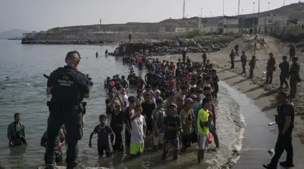 Italia prelungește cu 15 zile restricțiile la frontiera cu Spania