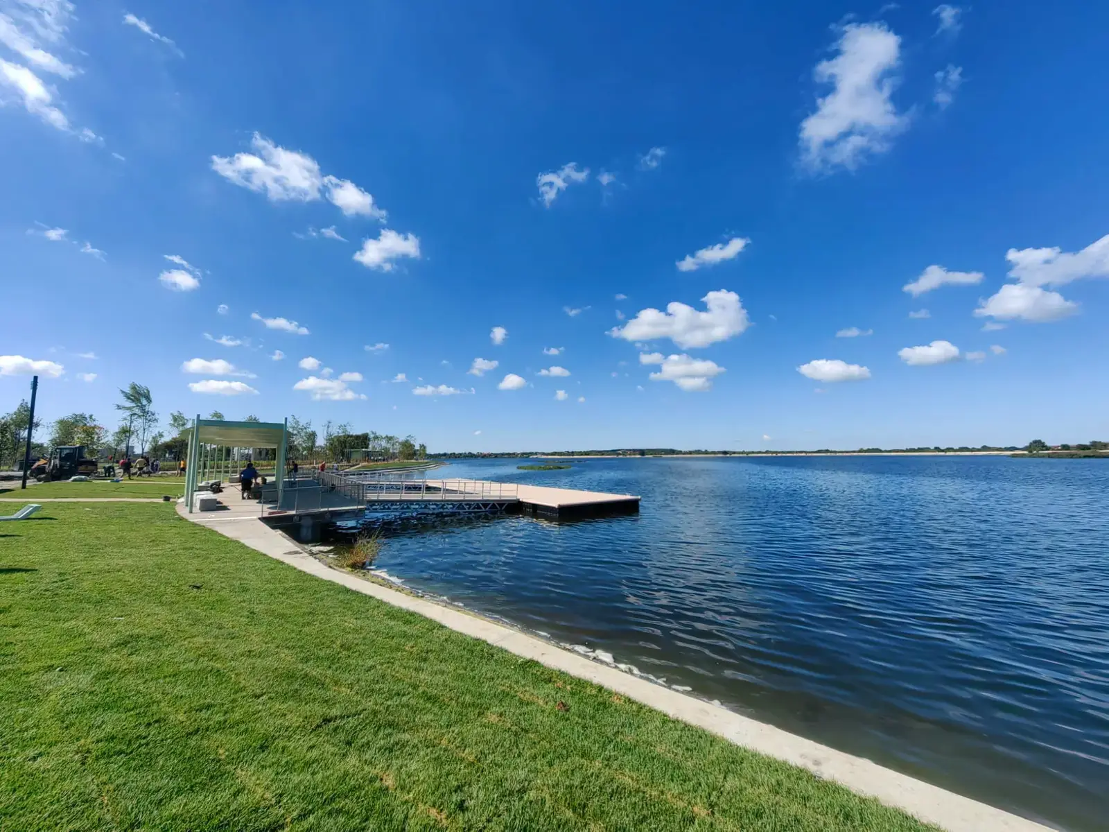 Oaza din Sectorul 6 s-a redeschis: Insula Lacul Morii a fost complet modernizată
