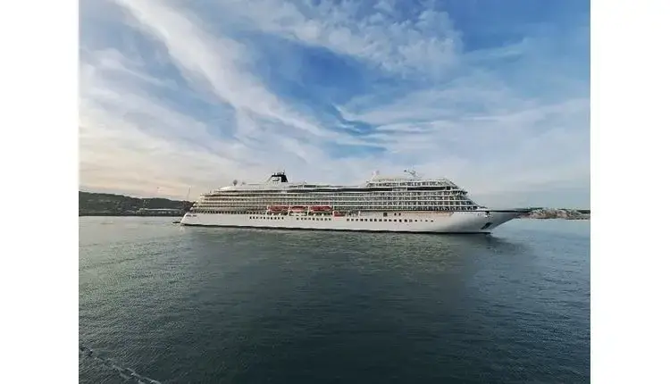 Bijuteria mărilor la Dover: nava de croazieră Viking Mira, la prima sa vizită în portul britanic