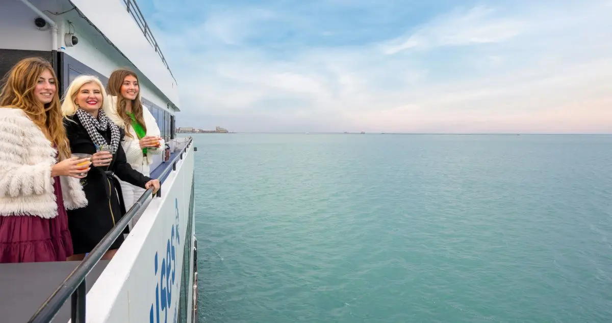City Cruises lansează croaziere de cină pentru Ziua Recunoștinței în cele mai importante orașe de pe malul mării din SUA