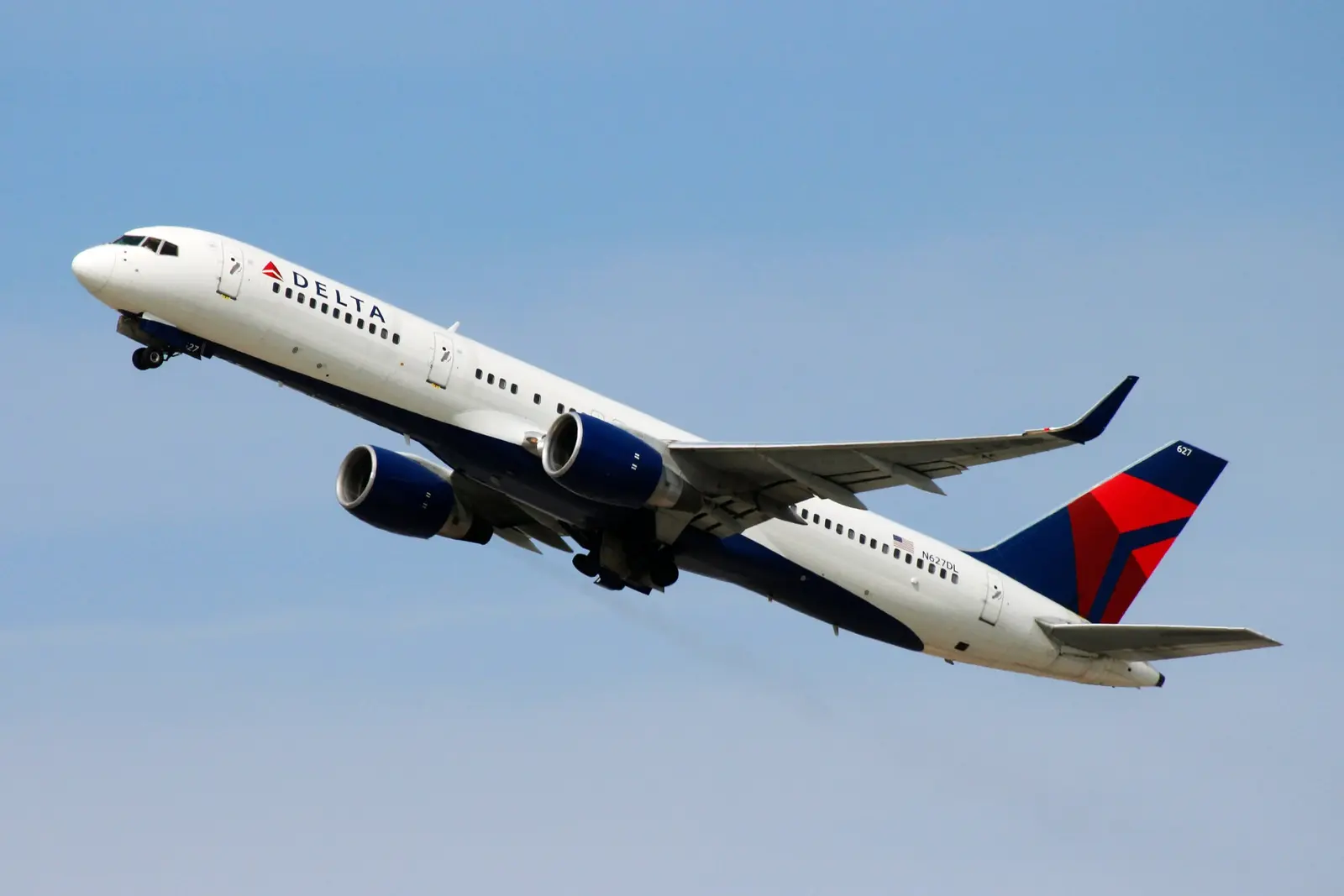 Delta Air Lines introduce zboruri directe spre Islanda din hub-ul Boston