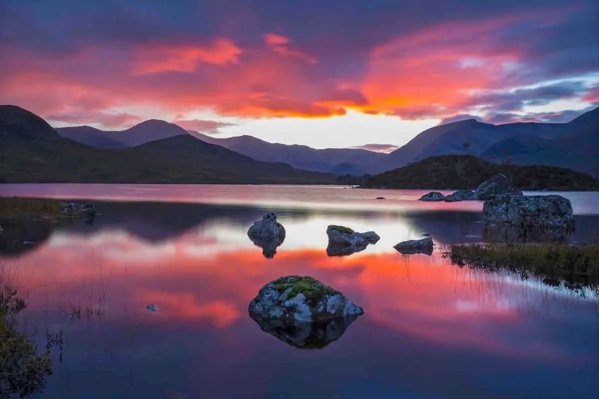 Dumfries și Galloway, Scoția, recunoscută de National Geographic pentru astronomie, ciclism și drumeții.
