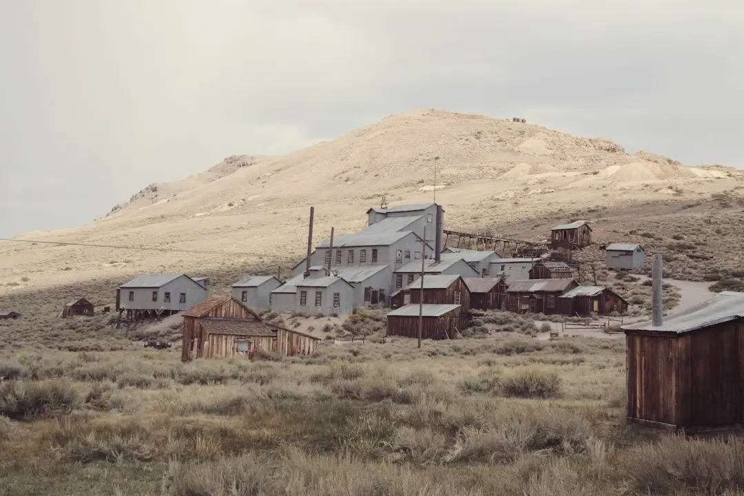 Călătoria pe Ghost Town Trail: 54 de mile de natură și istorie