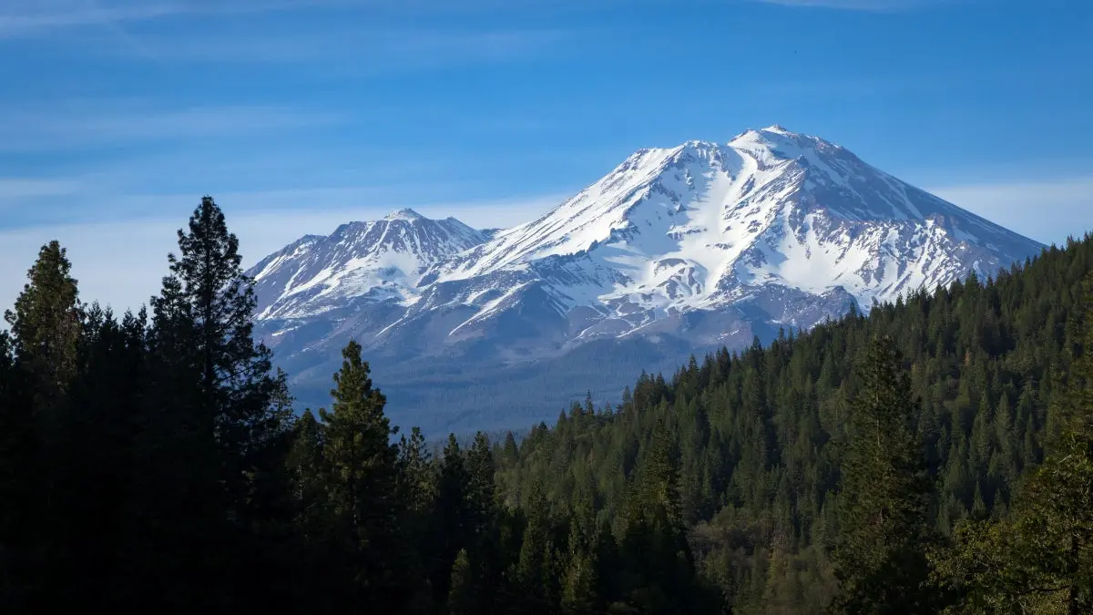 Cum a transformat o întoarcere ratată o zi de drumeție în 36 de ore de supraviețuire la Mt. Shasta
