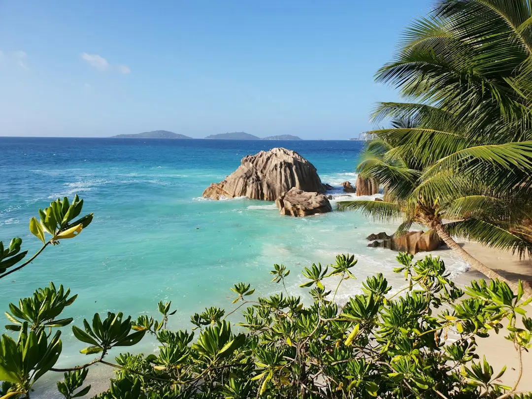 Vacante exotice în Seychelles: Bilete de avion dus-întors la prețuri reduse de 695 euro