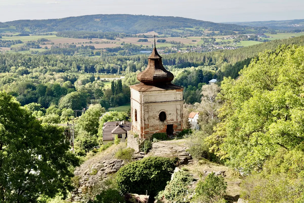 O colină verde spre inima Cehiei